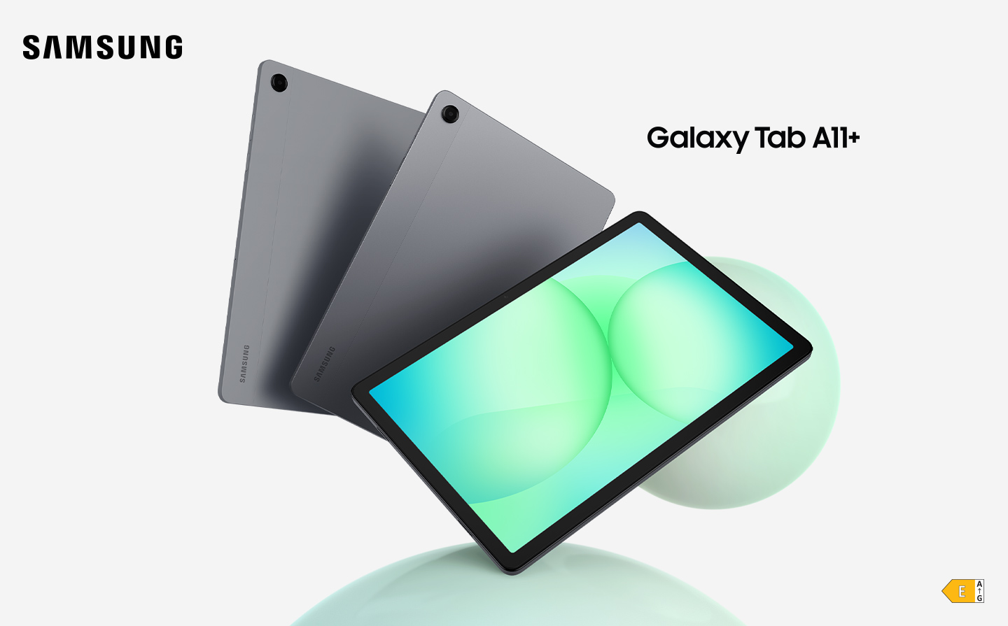 Tre Galaxy Tab A11 sovrapposti nei colori nero, grigio e argento